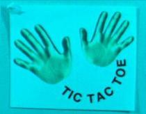 TIC TAC TOE 及雙手圖