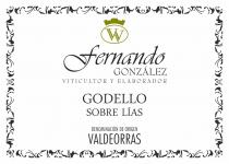 FERNANDO GONZÁLEZ VITICULTOR Y ELABORADOR GODELLO SOBRE LÍAS DENOMINACIÓN DE ORIGEN VALDEORRAS