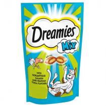 DREAMIES MIX SOFT INSIDE CRUNCHY OUTSIDE WITH SCRUMPTIOUS SALMON AND HEAVENLY TUNA FLAVOURS