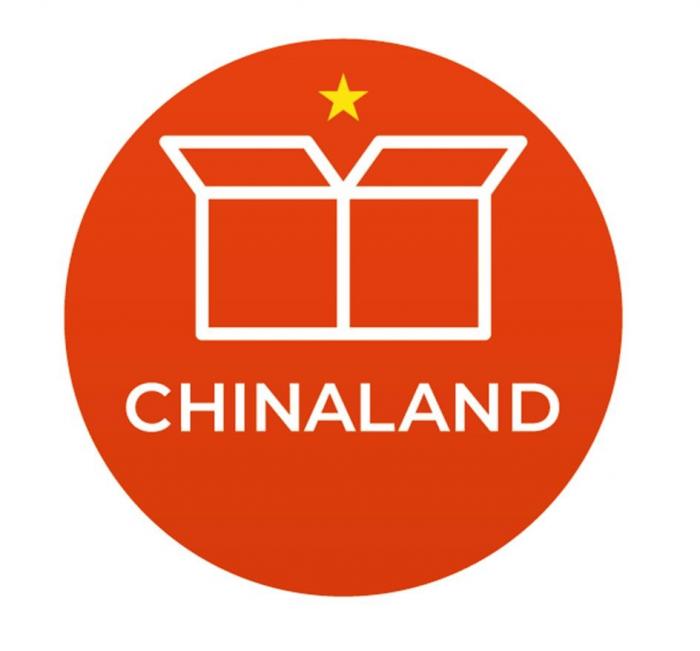 Словесный элемент состоит из одного фантазийного слова «CHINALAND», выполненного заглавными буквами в латинице. Транслитерация: чиналэнд, перевода нет.