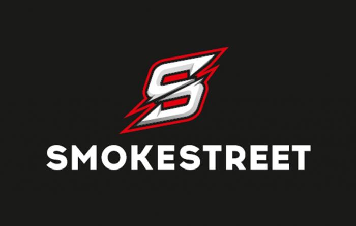 Словесный элемент "SMOKESTREET", выполнено заглавными буквами латинского алфавита. Транслитерация: смокстрит, перевода нет.